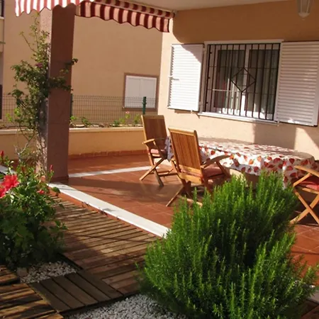 Casa Con Terraza Y Piscina R125 By Novadesta Holiday home